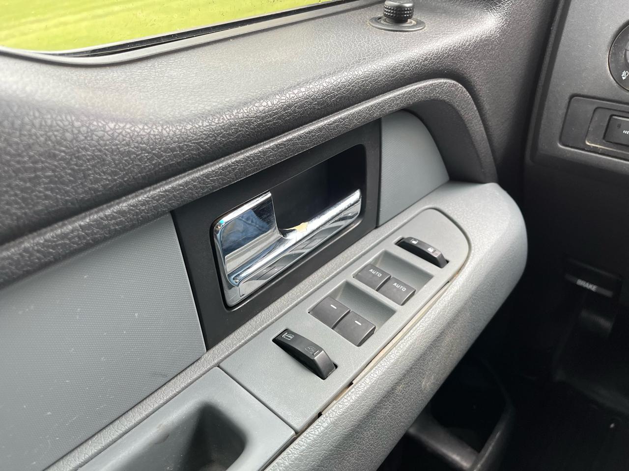 Ford F-150 4WD SuperCrew 145" XLT 2013