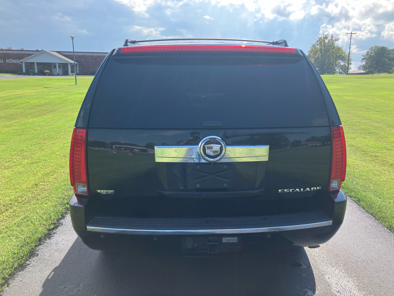 Cadillac Escalade AWD 4dr Luxury 2010 Cadillac Escalade AWD 4dr Luxury 2010
