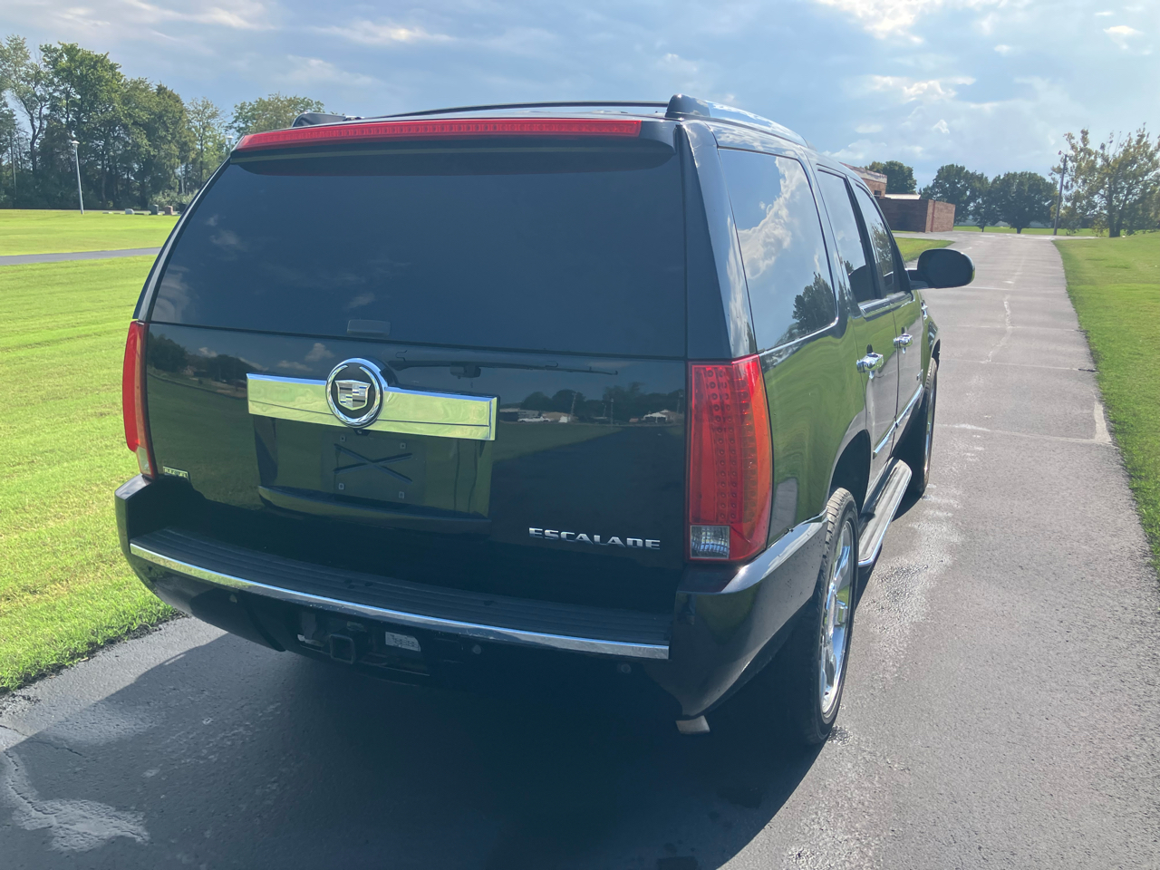 Cadillac Escalade AWD 4dr Luxury 2010 Cadillac Escalade AWD 4dr Luxury 2010
