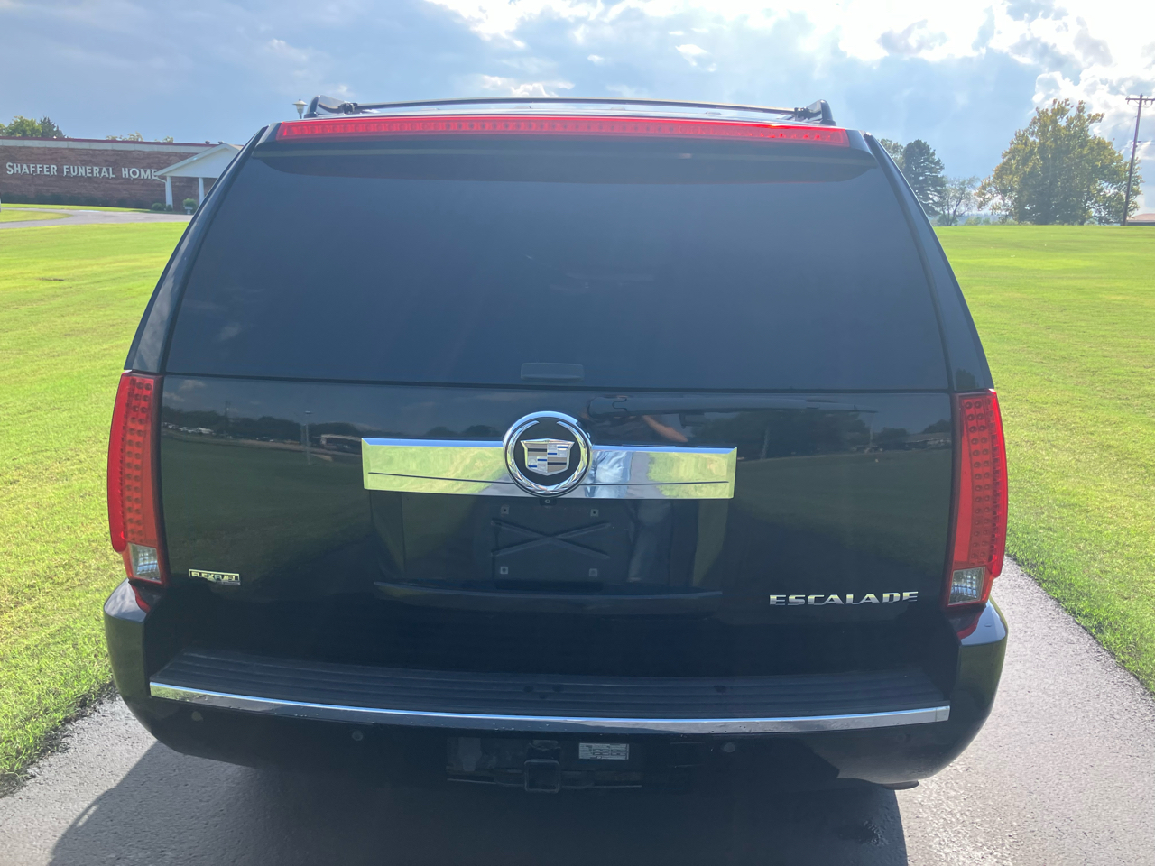 Cadillac Escalade AWD 4dr Luxury 2010 Cadillac Escalade AWD 4dr Luxury 2010