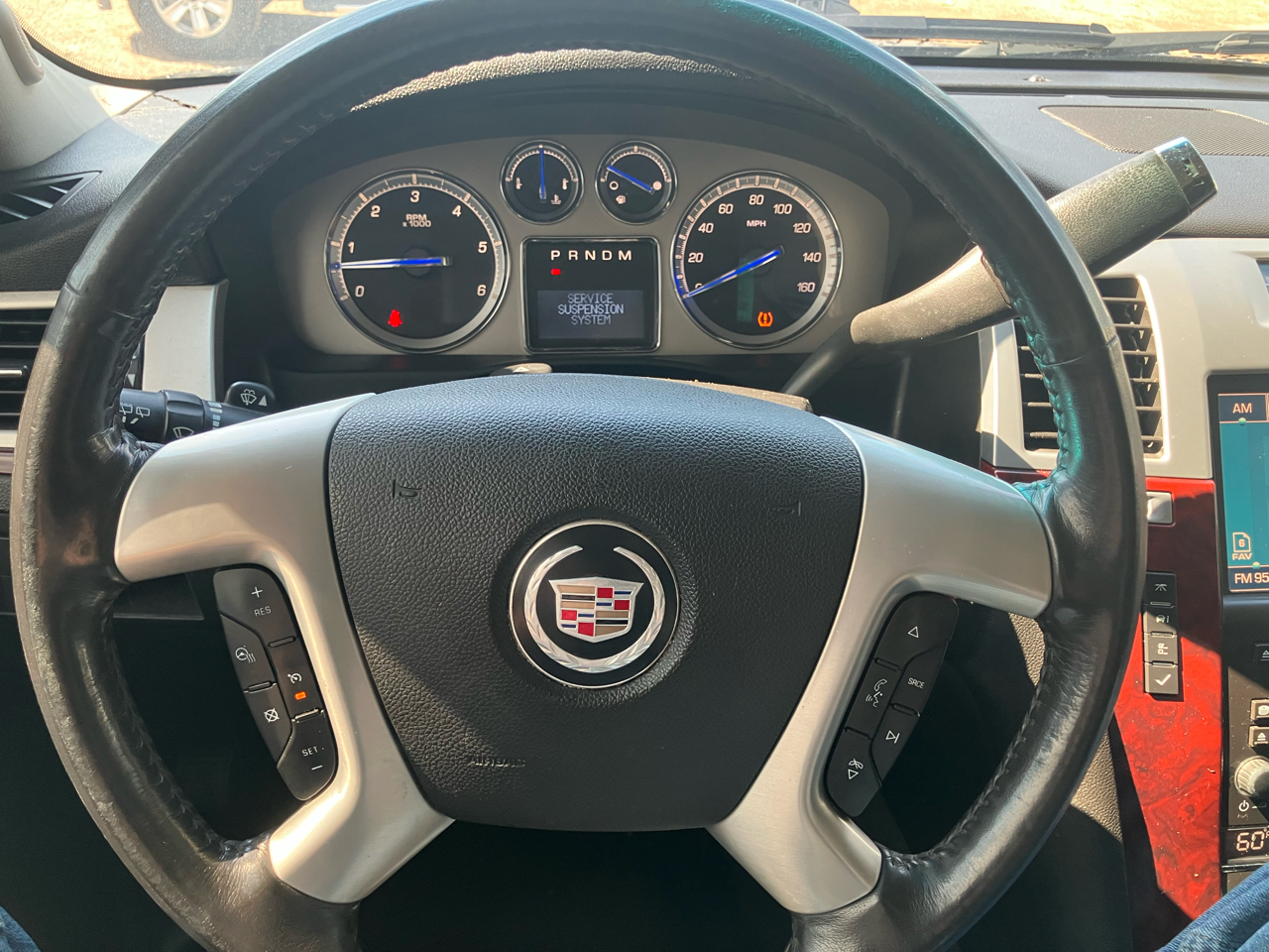 Cadillac Escalade AWD 4dr Luxury 2010 Cadillac Escalade AWD 4dr Luxury 2010