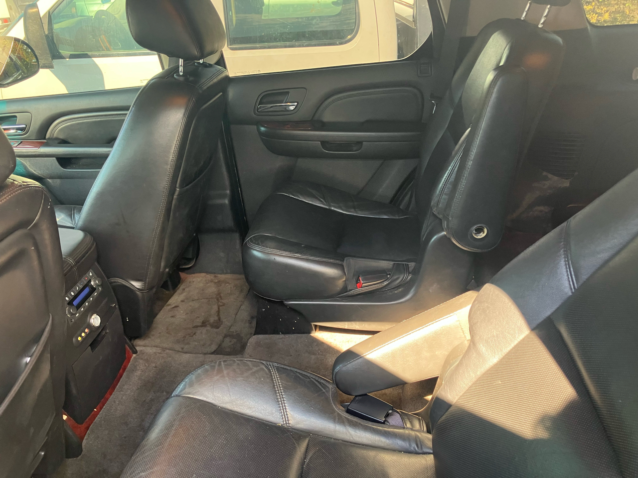 Cadillac Escalade AWD 4dr Luxury 2010 Cadillac Escalade AWD 4dr Luxury 2010