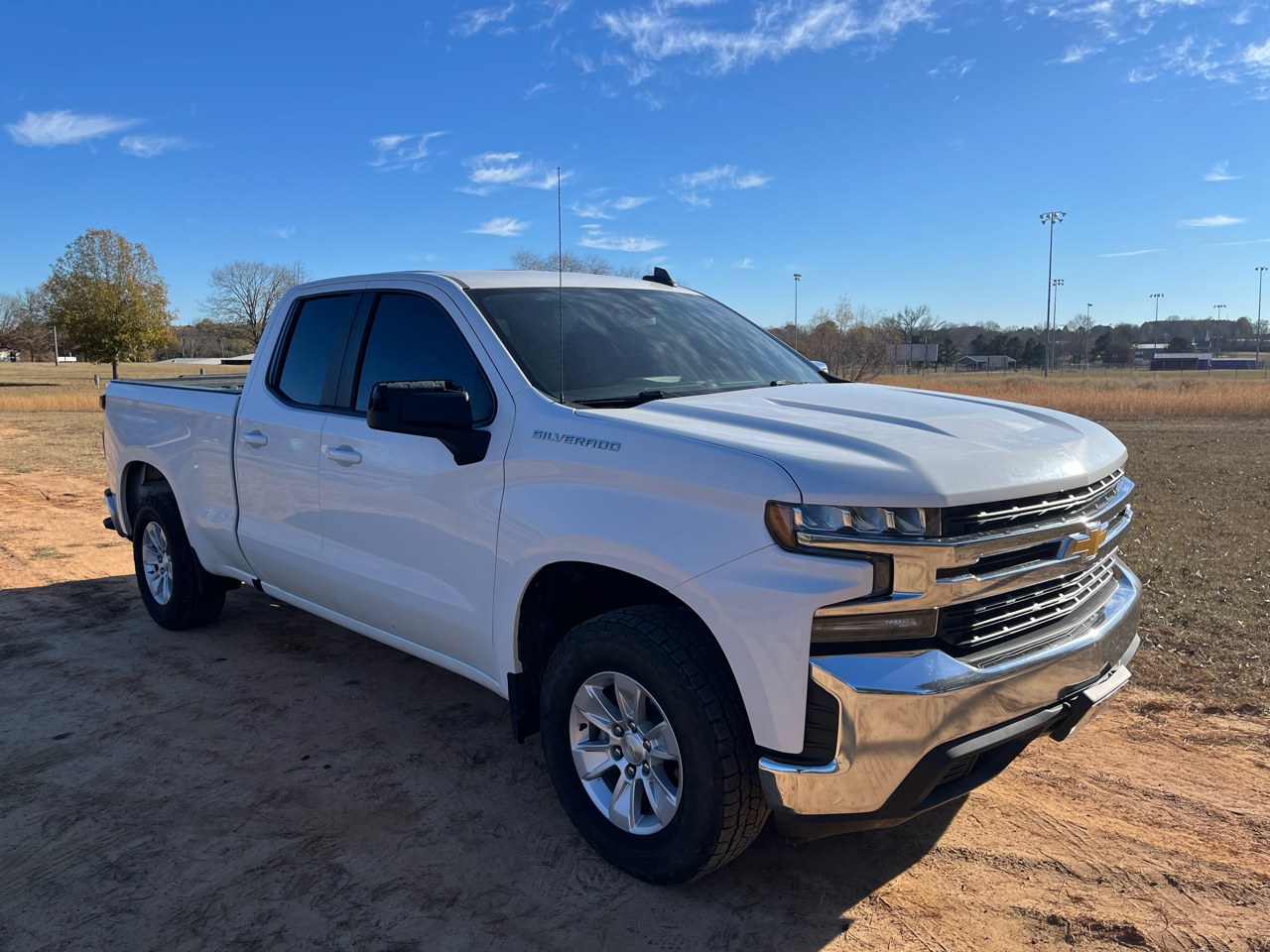 Chevrolet Silverado 1500 4WD Double Cab 147" LT 2020