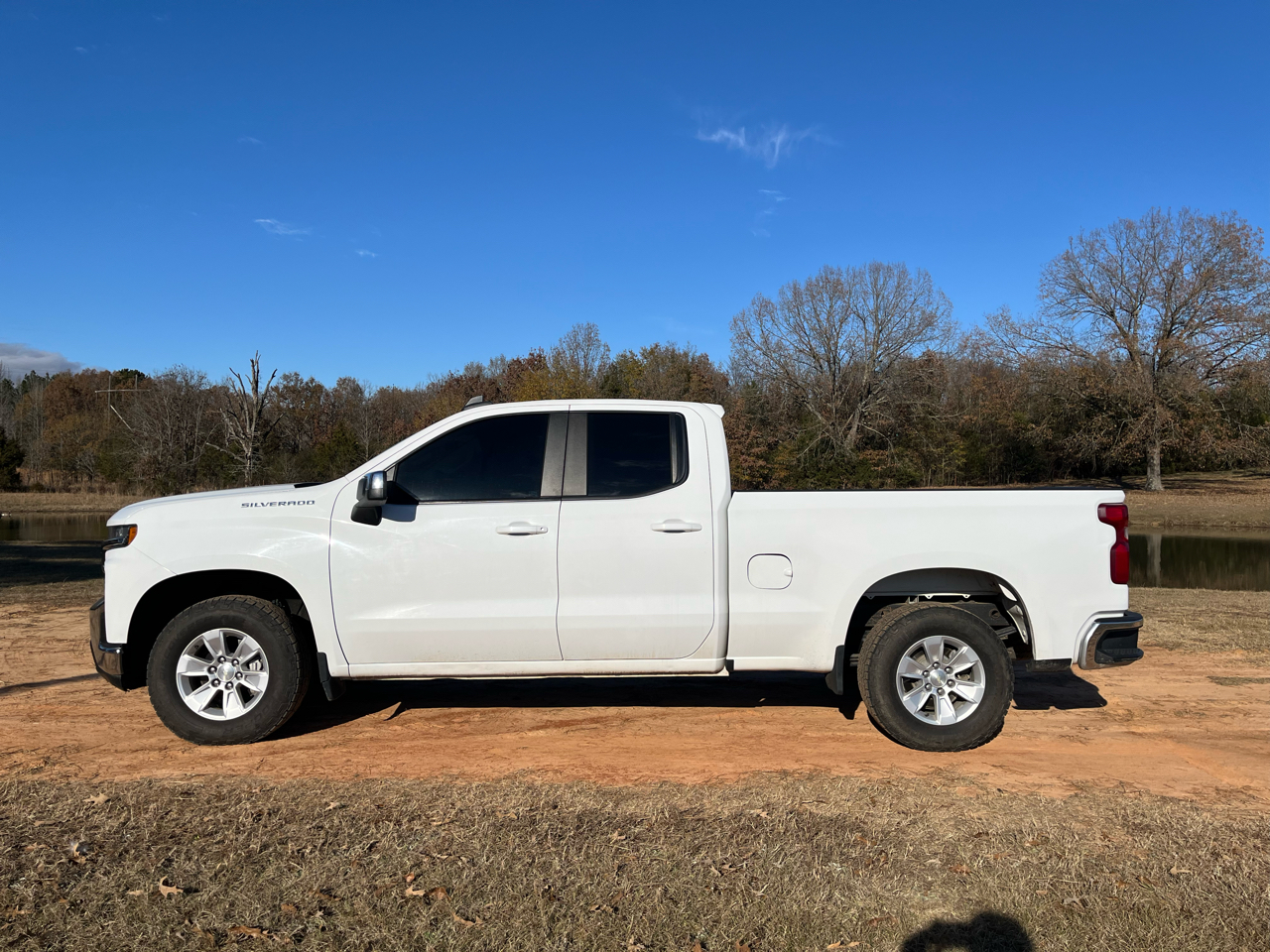 Chevrolet Silverado 1500 4WD Double Cab 147" LT 2020