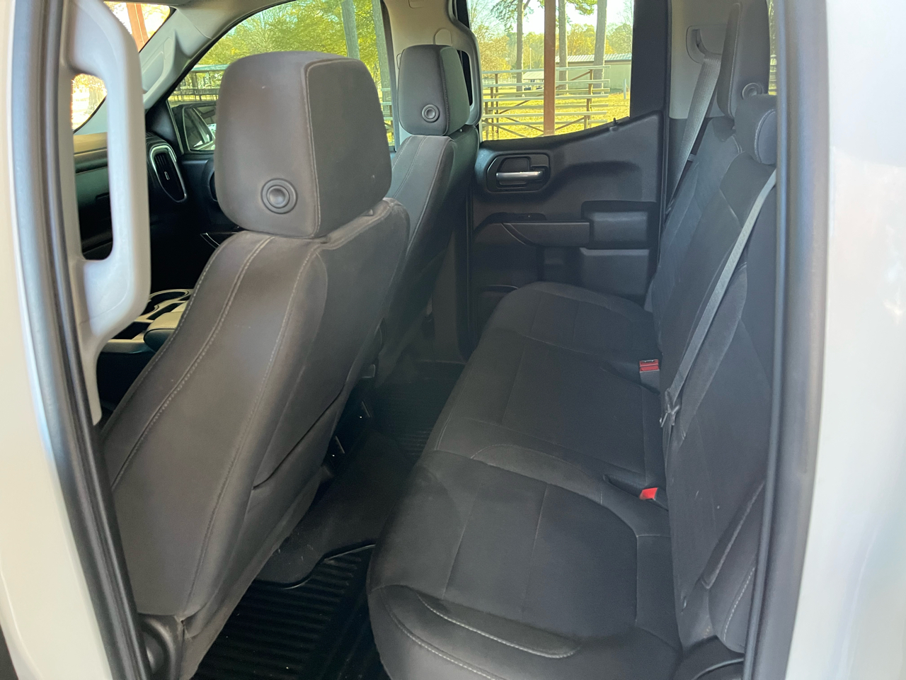 Chevrolet Silverado 1500 4WD Double Cab 147" LT 2020