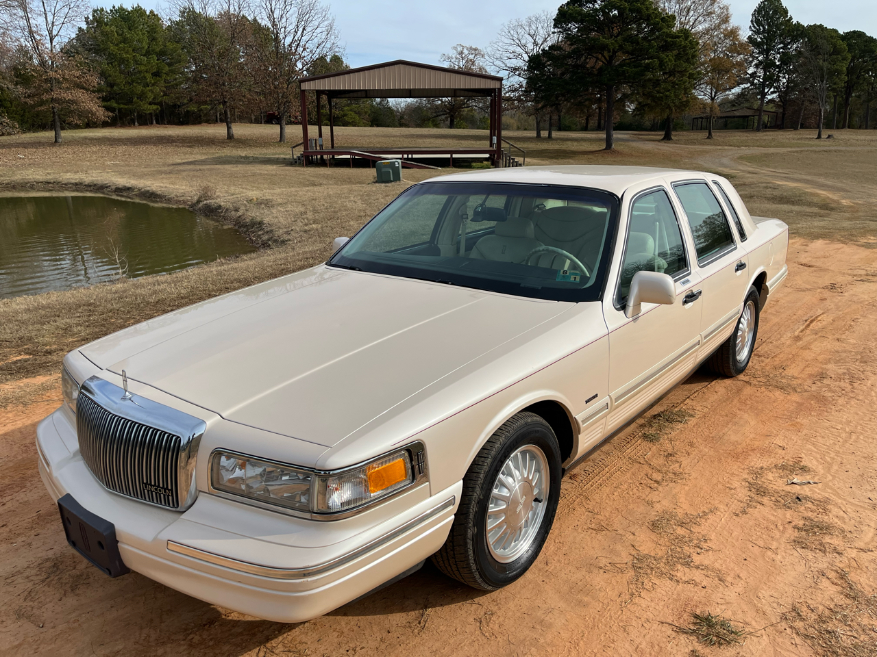 Lincoln Town Car 4dr Sdn Cartier 1996