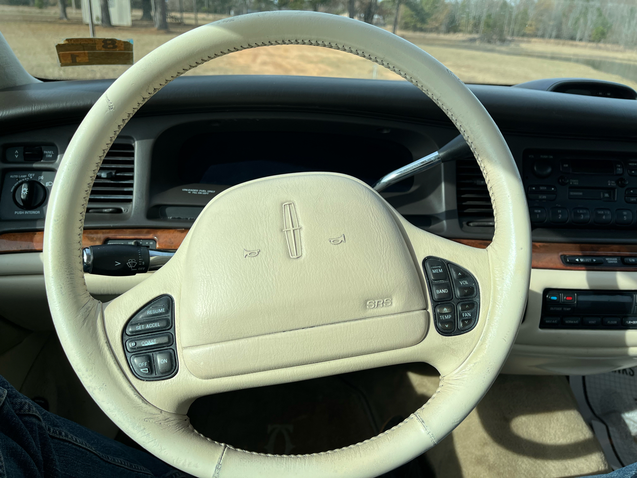 Lincoln Town Car 4dr Sdn Cartier 1996