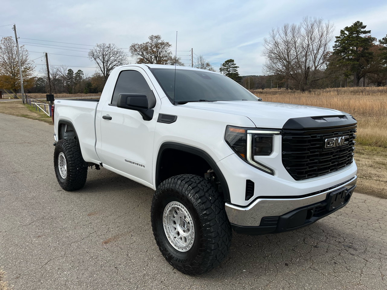 GMC Sierra 1500 4WD Reg Cab 126" Pro 2023