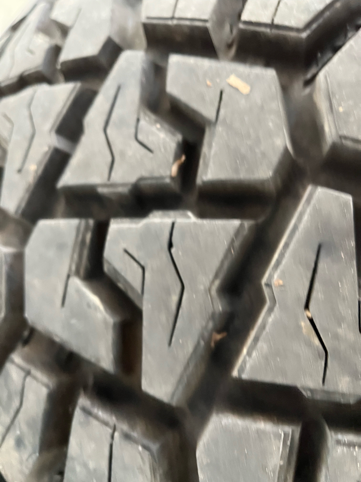 GMC Sierra 1500 4WD Reg Cab 126" Pro 2023