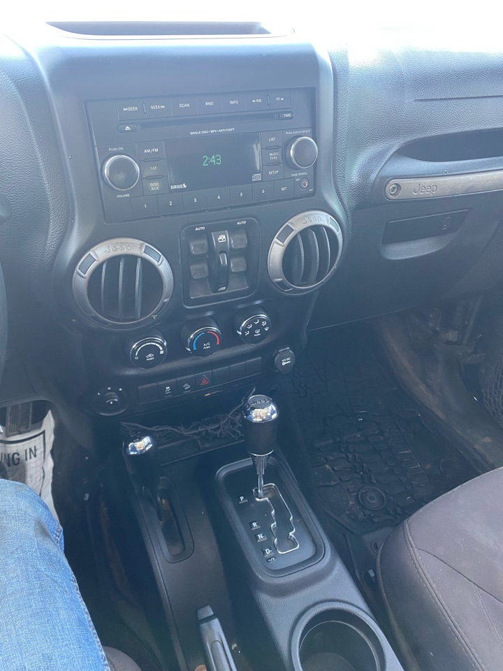 Jeep Wrangler Unlimited 4WD 4dr Sport 2015