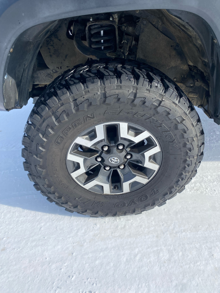 Toyota Tacoma 4WD Double Cab V6 MT TRD Off Road (Natl) 2016