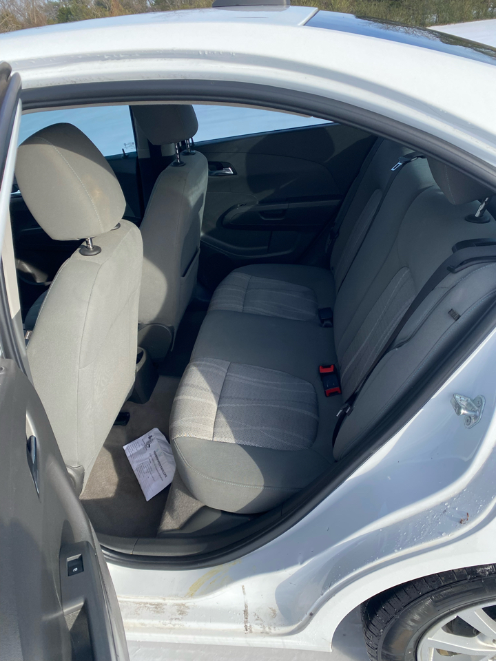 Chevrolet Sonic 4dr Sdn Auto LT 2018