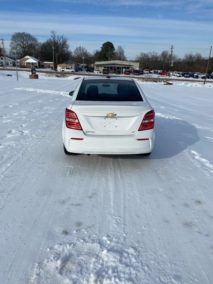 Chevrolet Sonic 4dr Sdn Auto LT 2018