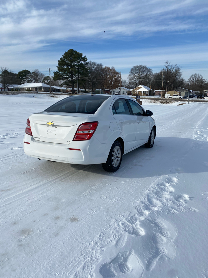 Chevrolet Sonic 4dr Sdn Auto LT 2018