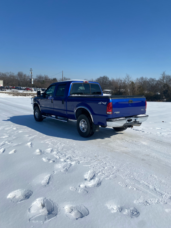 Ford Super Duty F-250 Crew Cab 156" Lariat 4WD 2003
