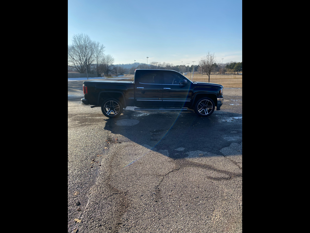 2018 GMC Sierra 1500 4WD Crew Cab 143.5" SLT