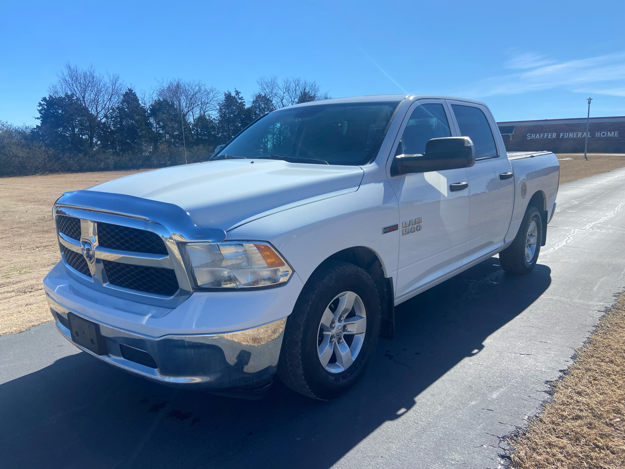 RAM 1500 2WD Crew Cab 140.5" Tradesman 2015