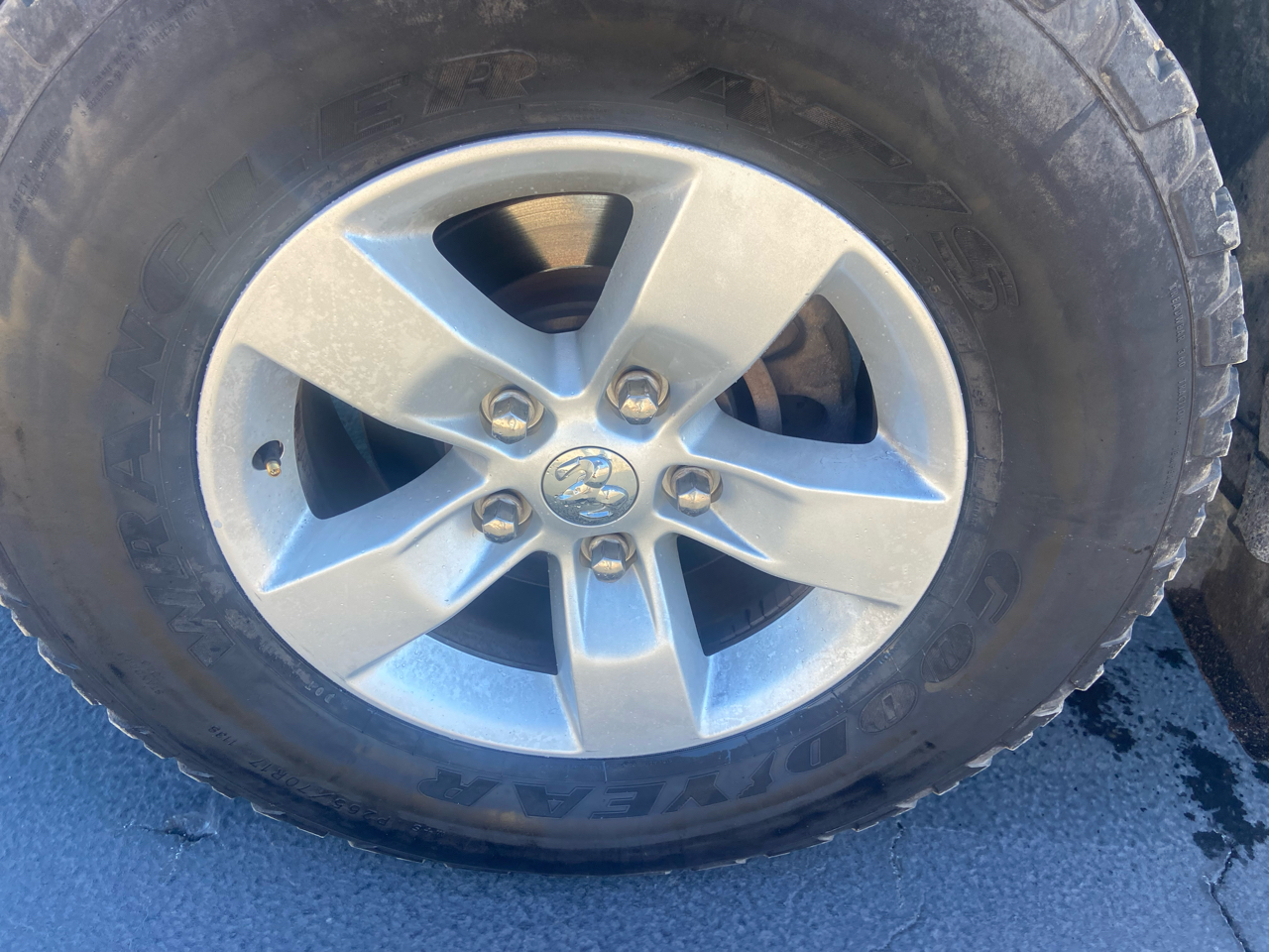 RAM 1500 2WD Crew Cab 140.5" Tradesman 2015