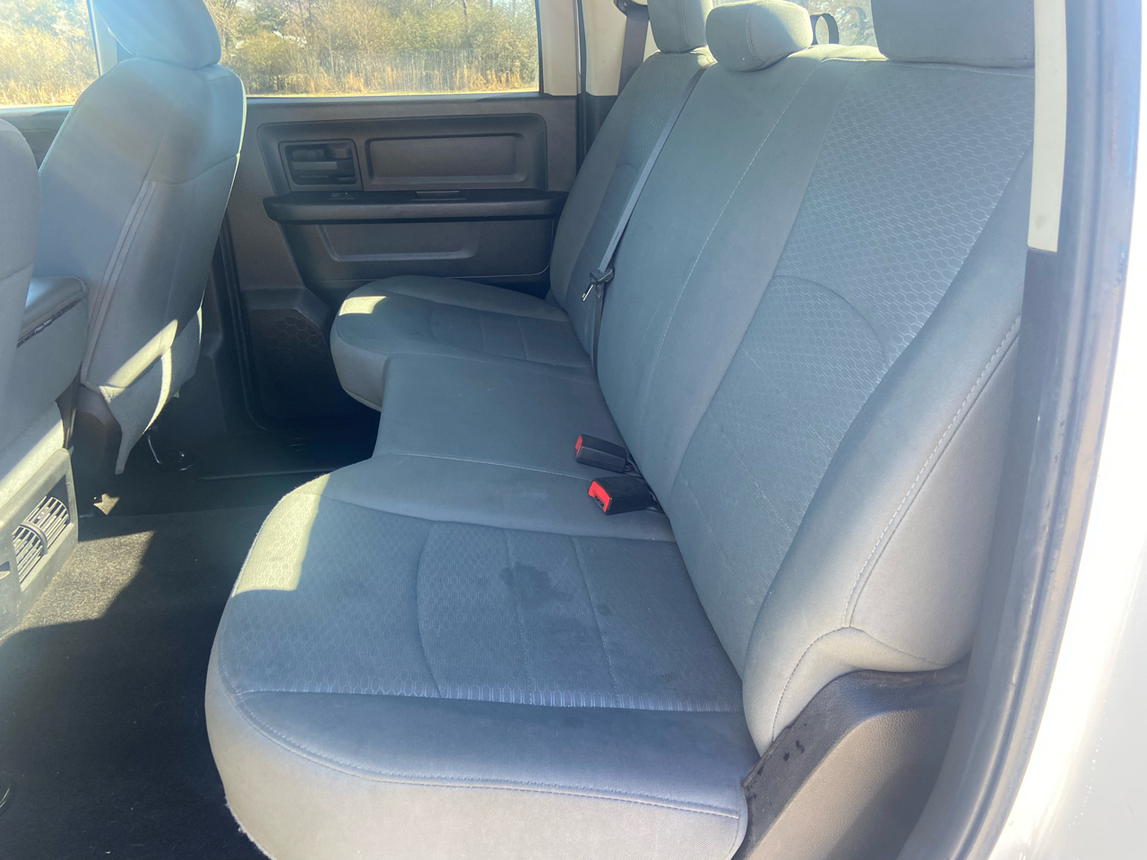 RAM 1500 2WD Crew Cab 140.5" Tradesman 2015