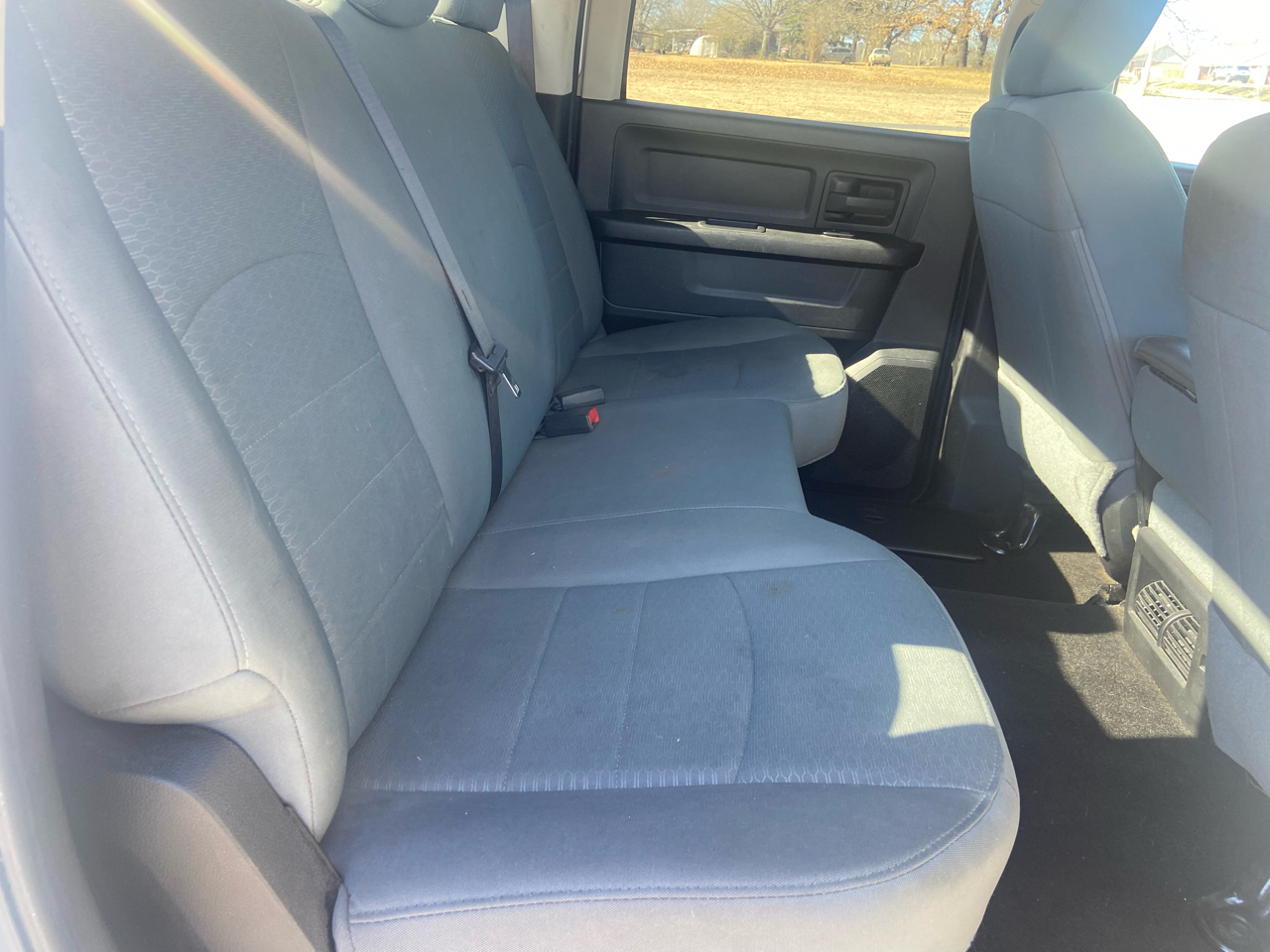 RAM 1500 2WD Crew Cab 140.5" Tradesman 2015