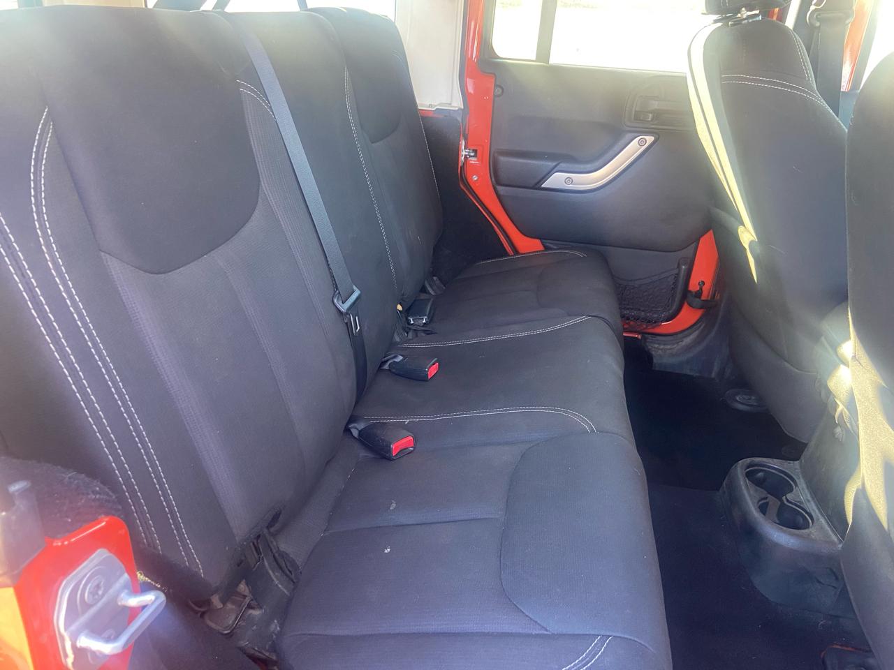 Jeep Wrangler Unlimited 4WD 4dr Sahara 2015