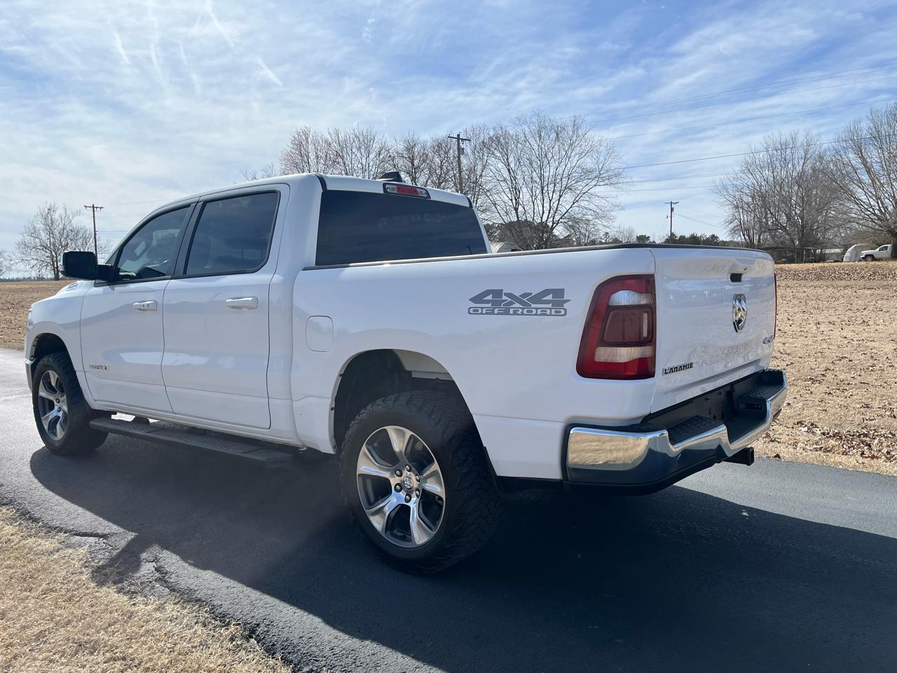 RAM 1500 Laramie 4x4 Crew Cab 5'7" Box 2023