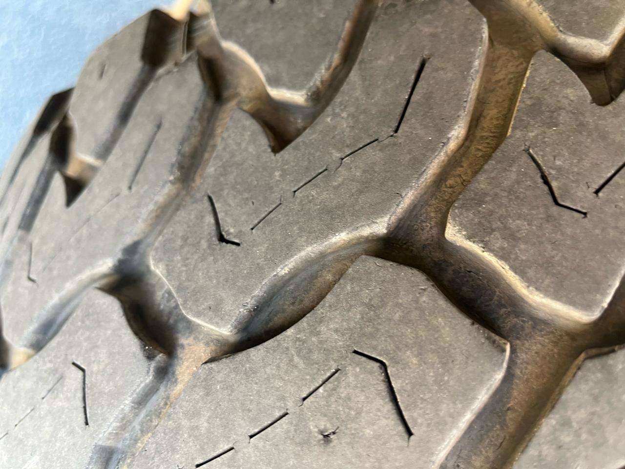 RAM 1500 Laramie 4x4 Crew Cab 5'7" Box 2023