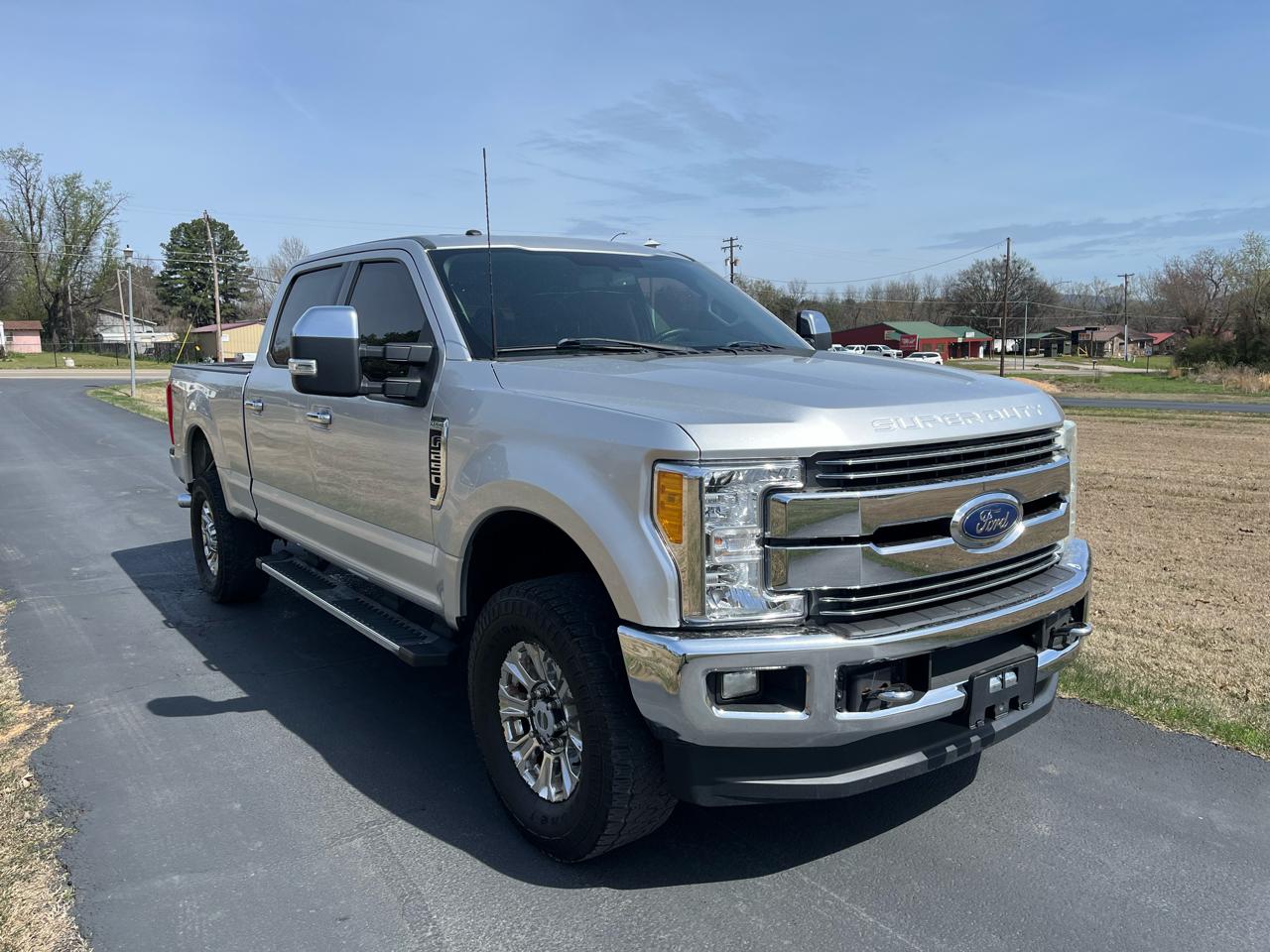 Ford Super Duty F-250 SRW King Ranch 4WD Crew Cab 8' Box 2017