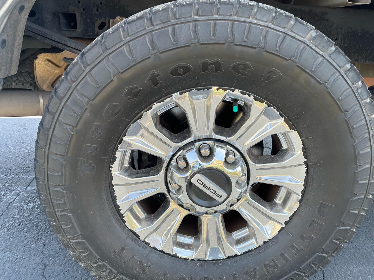 Ford Super Duty F-250 SRW King Ranch 4WD Crew Cab 8' Box 2017