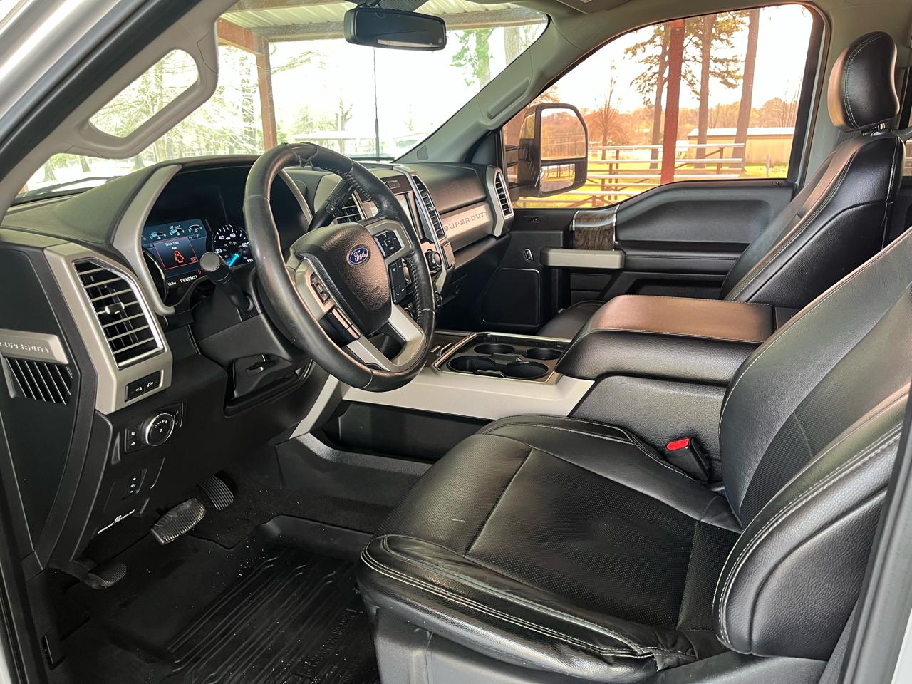 Ford Super Duty F-250 SRW King Ranch 4WD Crew Cab 8' Box 2017