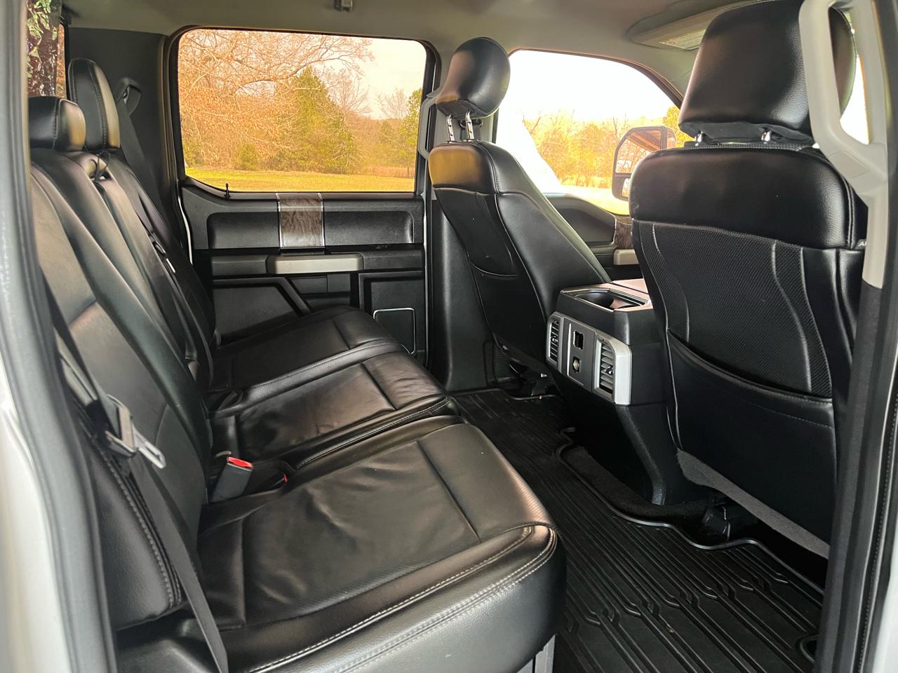 Ford Super Duty F-250 SRW King Ranch 4WD Crew Cab 8' Box 2017