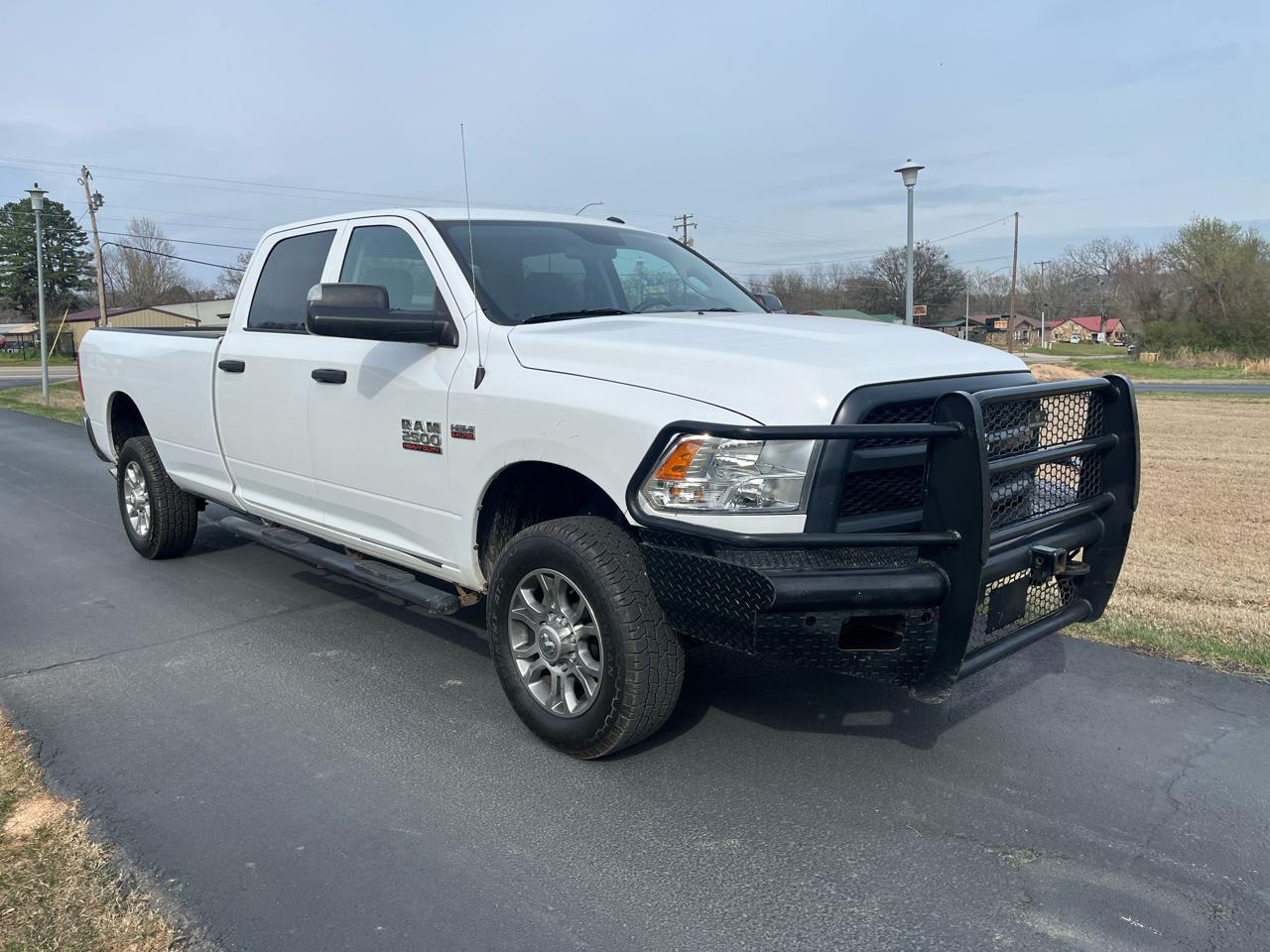 RAM 2500 Tradesman 4x4 Crew Cab 8' Box 2018
