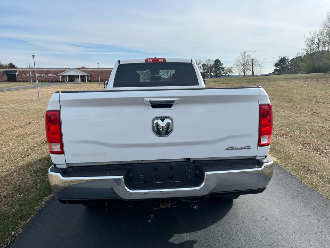 RAM 2500 Tradesman 4x4 Crew Cab 8' Box 2018