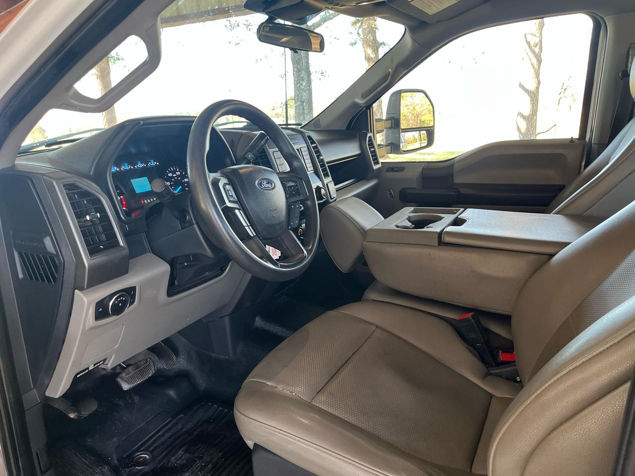 Ford Super Duty F-350 SRW 4WD Crew Cab 156" XL 2022