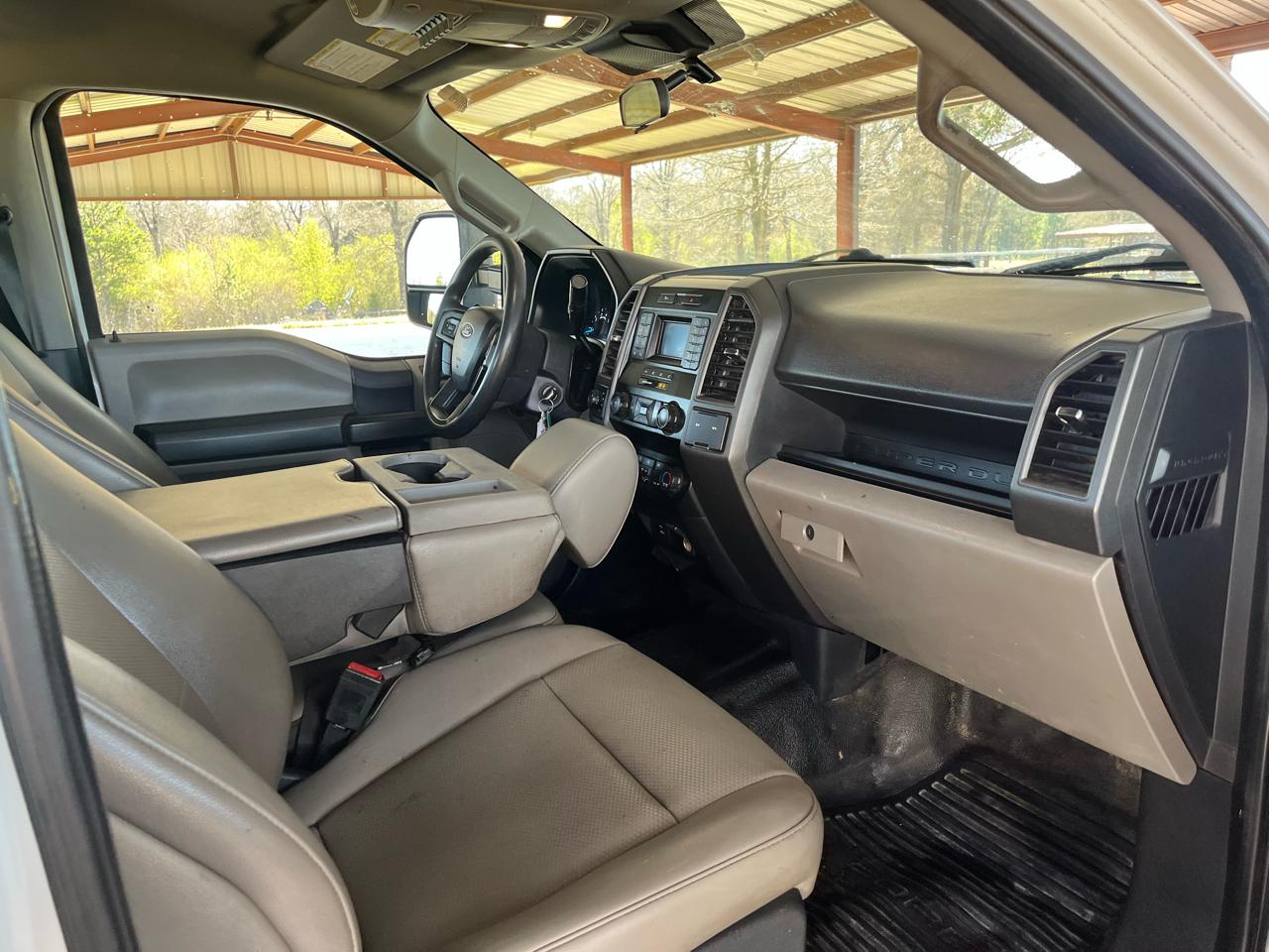 Ford Super Duty F-350 SRW 4WD Crew Cab 156" XL 2022