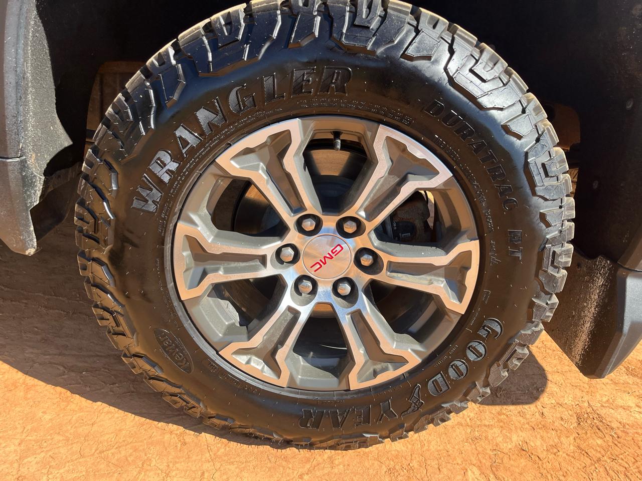 GMC Sierra 1500 2WD Crew Cab 143.5" SLT 2019