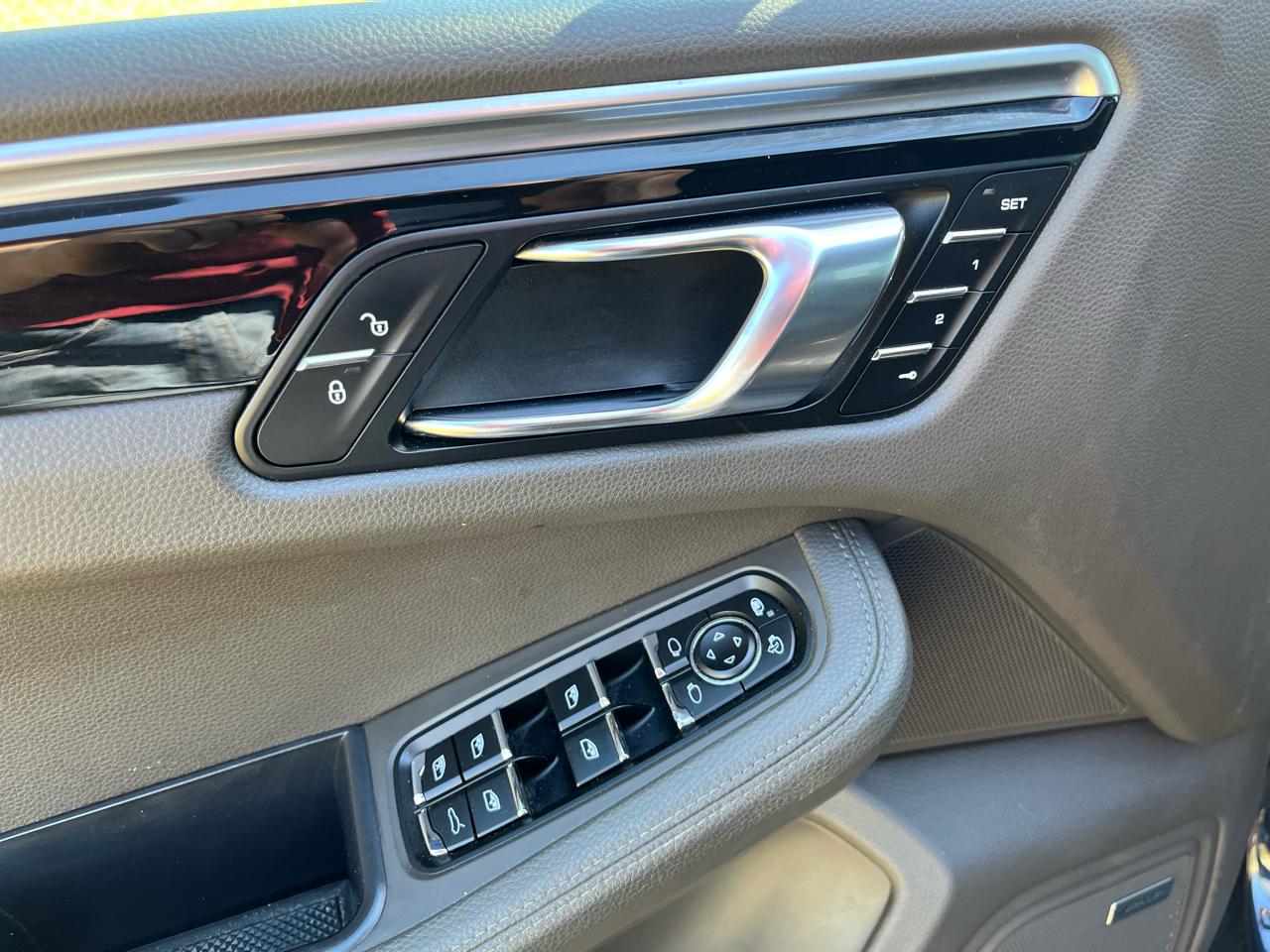 Porsche Macan AWD 2018