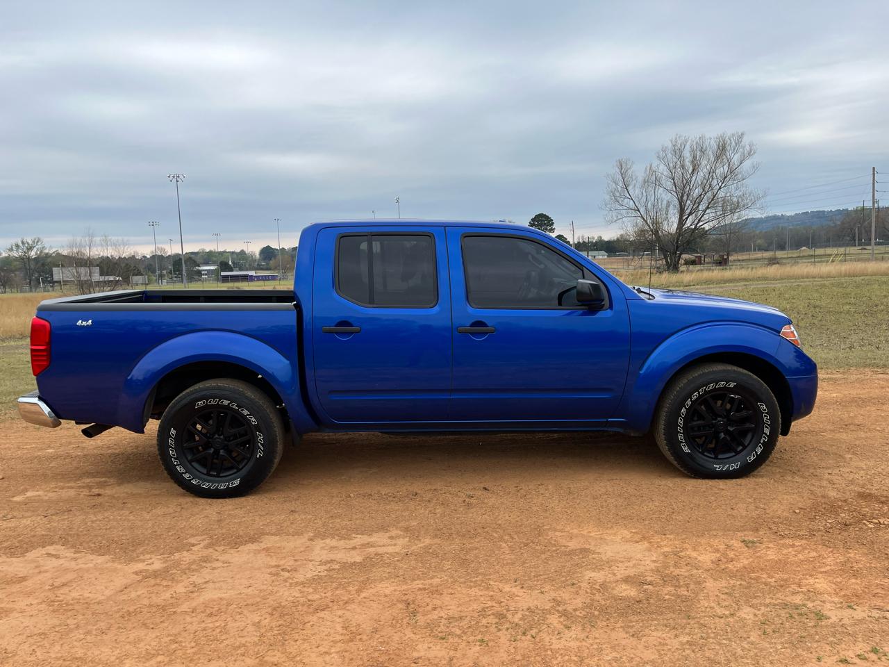 2014 Nissan Frontier 2017.5 Crew Cab 4x4 SV V6 Manual