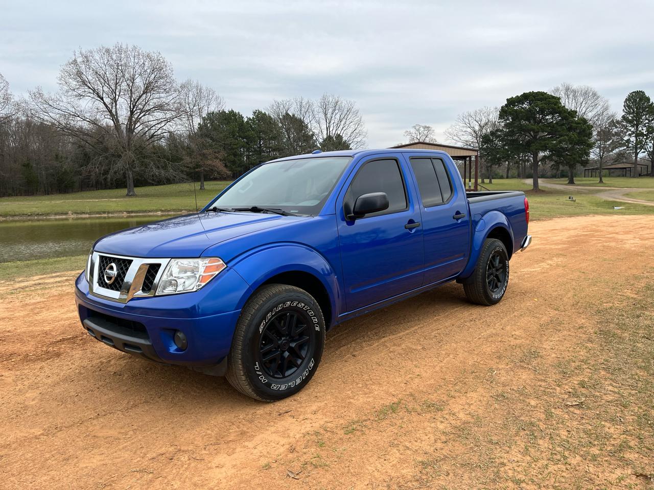 Nissan Frontier 2017.5 Crew Cab 4x4 SV V6 Manual 2014