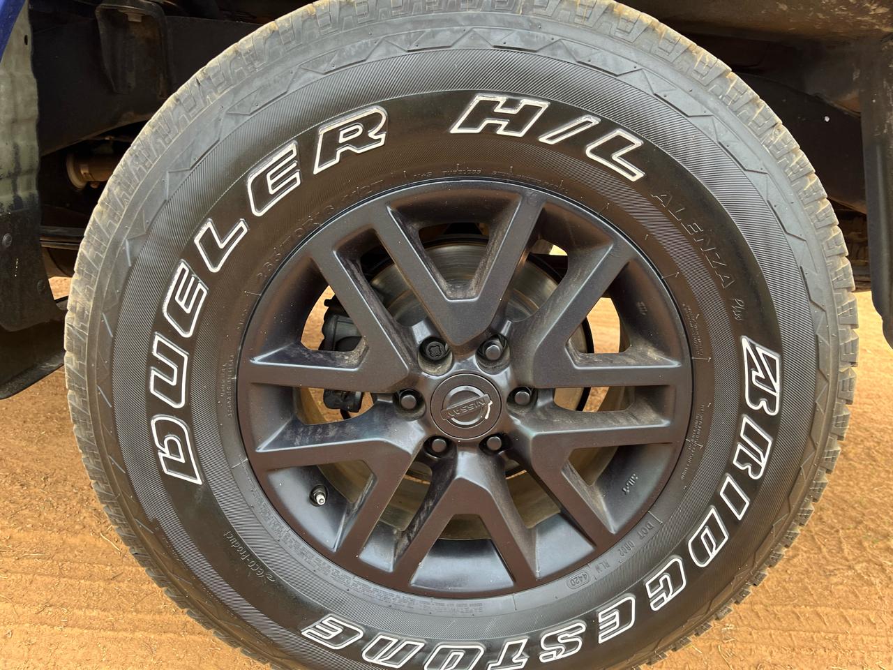 Nissan Frontier 2017.5 Crew Cab 4x4 SV V6 Manual 2014