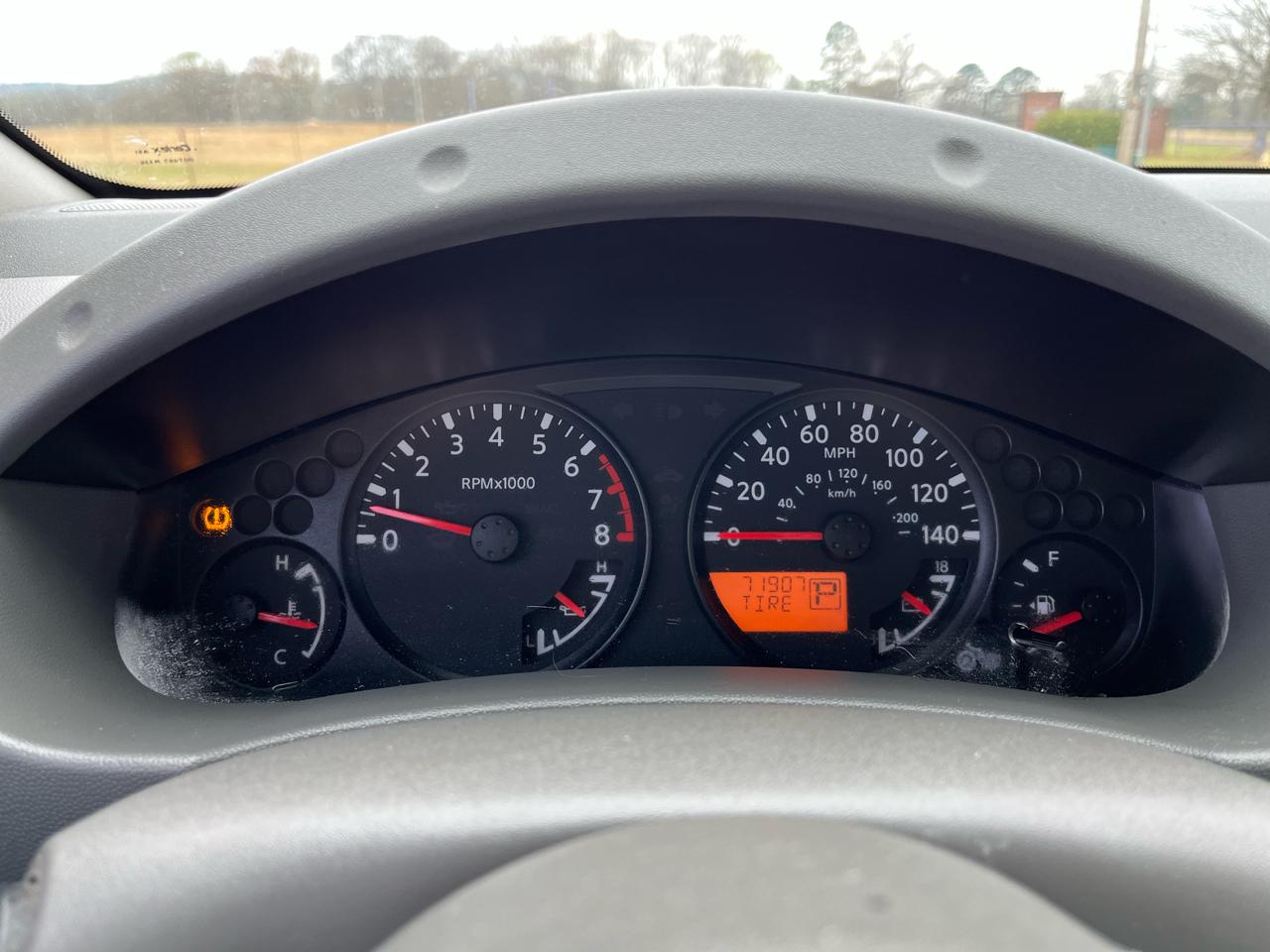 Nissan Frontier 2017.5 Crew Cab 4x4 SV V6 Manual 2014