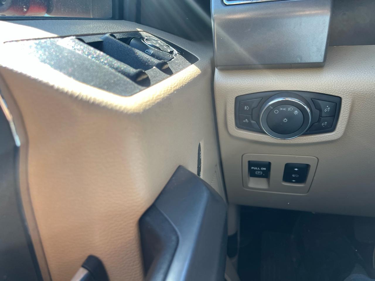 Ford F-150 4WD Reg Cab 126" FX4 2020