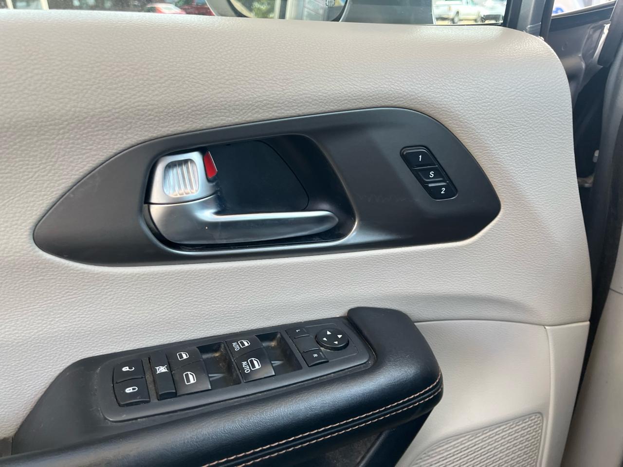 Chrysler Pacifica Touring L FWD 2020