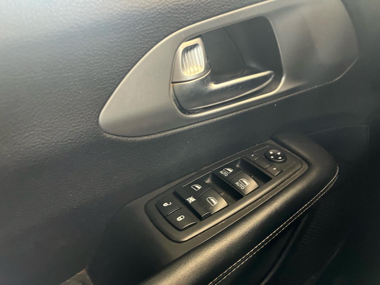 Chrysler Pacifica 4dr Wgn Limited 2019