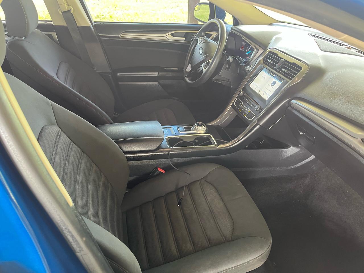 Ford Fusion SEL 4D Sedan V6 2017