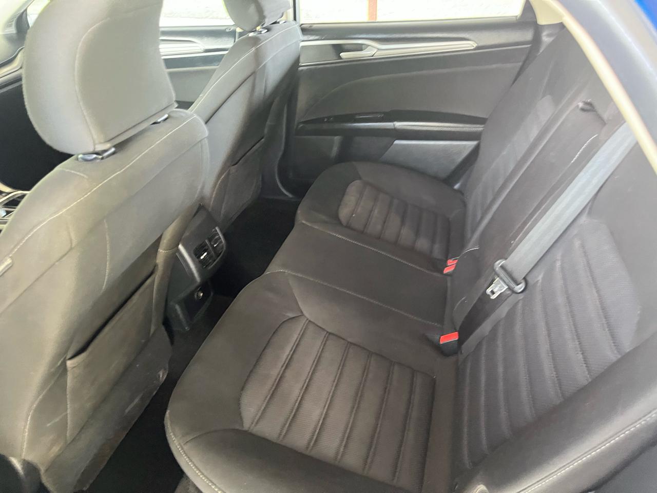 Ford Fusion SEL 4D Sedan V6 2017