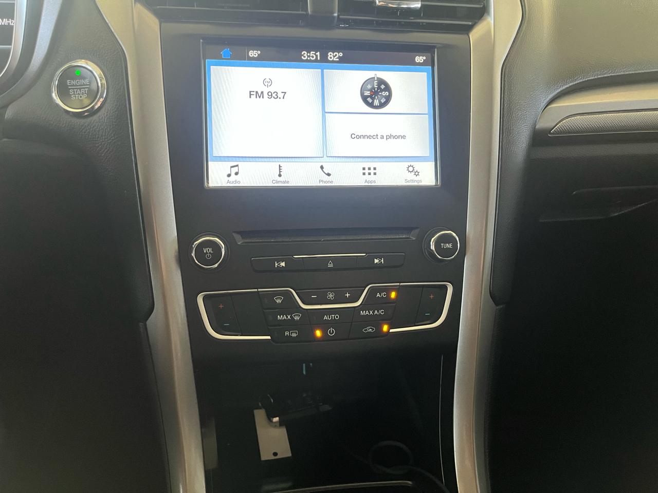 Ford Fusion SEL 4D Sedan V6 2017