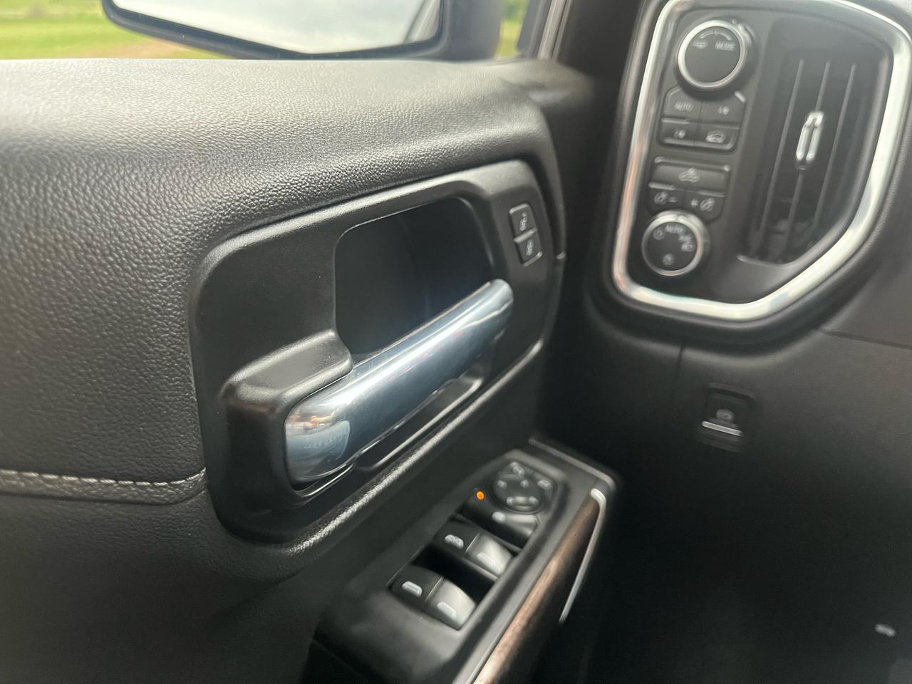 Chevrolet Silverado 1500 4WD Crew Cab 147" LT w/1LT 2021