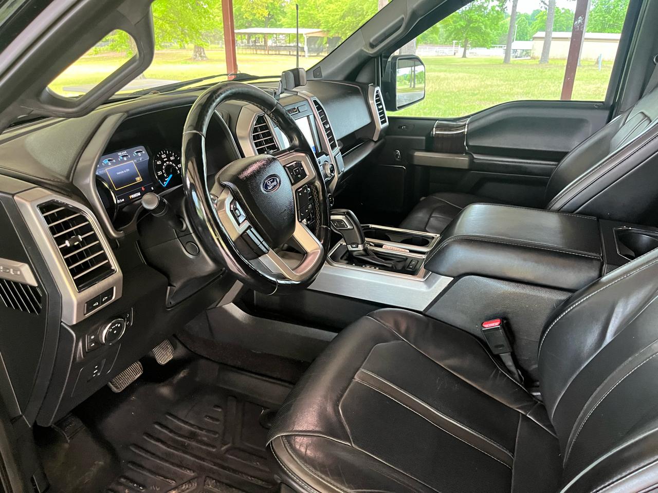 Ford F-150 4WD SuperCrew 145" Platinum 2017