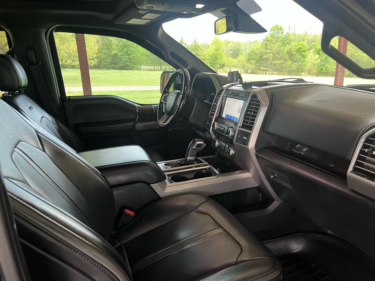 Ford F-150 4WD SuperCrew 145" Platinum 2017